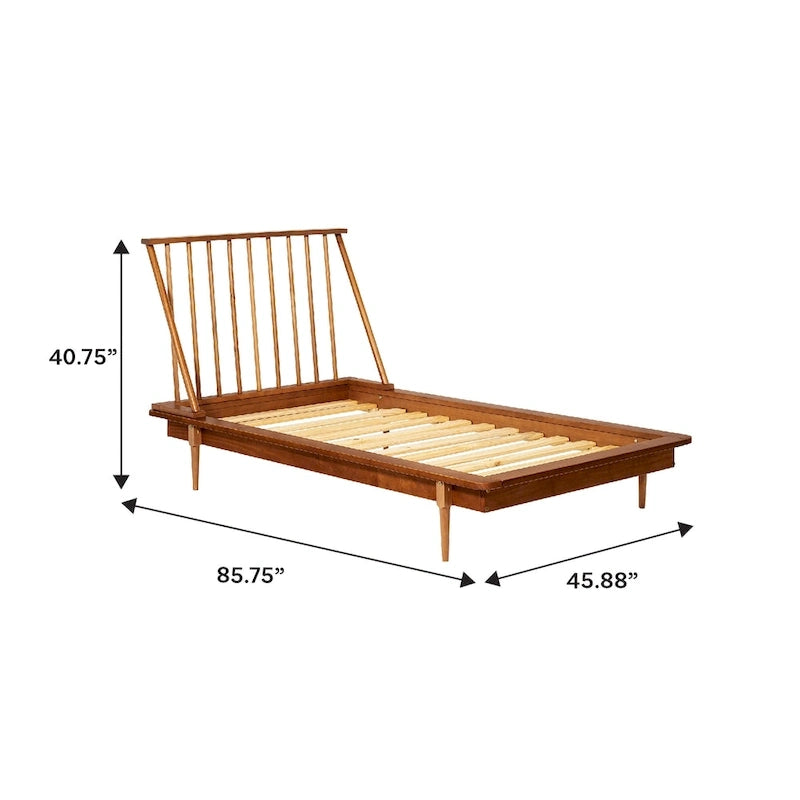 Letto a piattaforma con montanti in legno massello