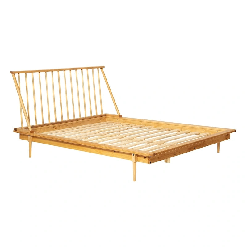 Letto a piattaforma con montanti in legno massello