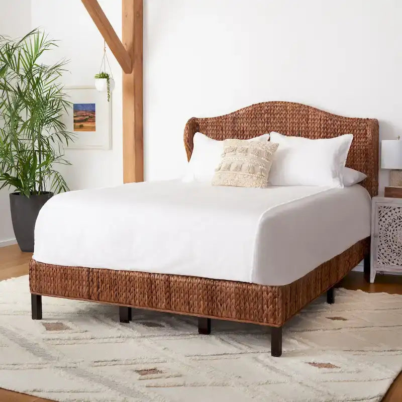 Traditional Style Coastal Rattan Bed