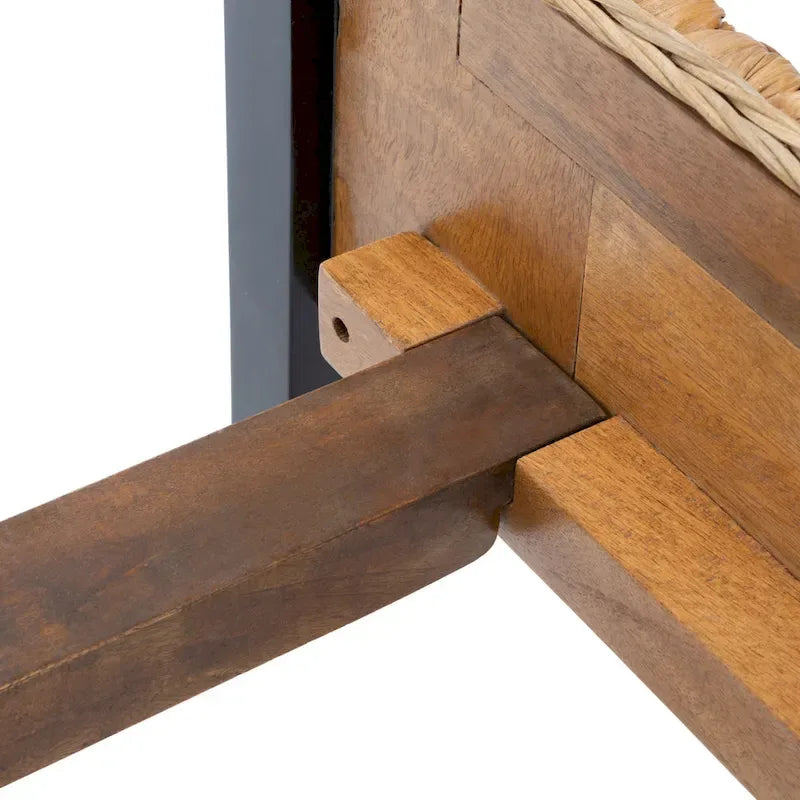 Letto costiero tradizionale in rattan